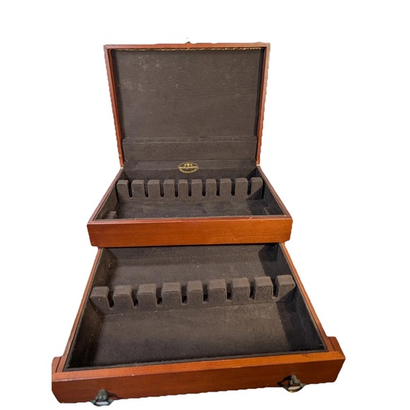 Reed & Barton Other - Vintage Eureka Mfg Co Wooden Cutlery Silverware Chest‎ Box Organizer Made in USA
